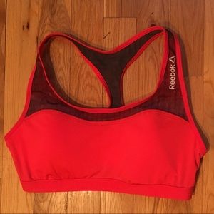 NEVER BEEN WORN-Reebok CrossFit bra sz Small